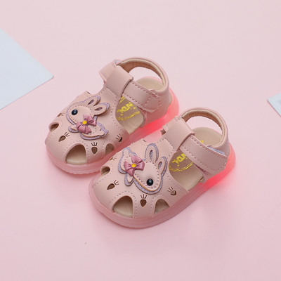 Küüliku aplikatsiooniga ökonahast beebisandaalid