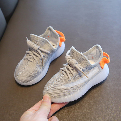 Uus mudel beebide kevadtossud - sobivad tüdrukutele ja poistele