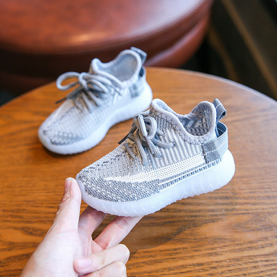 Uus mudel beebide kevadtossud - sobivad tüdrukutele ja poistele