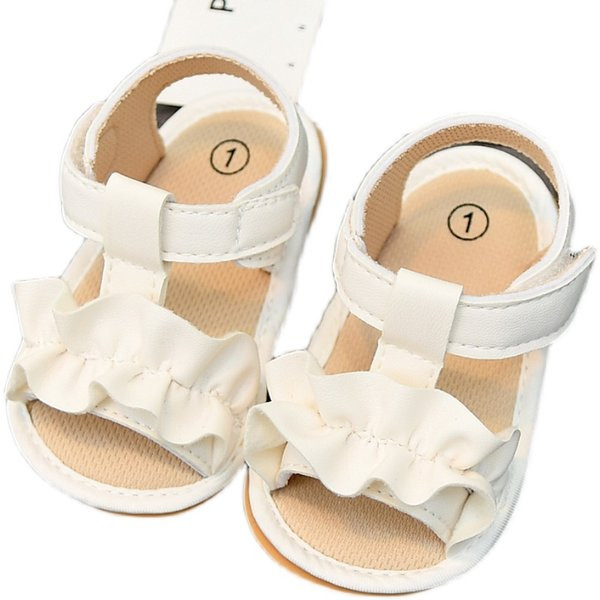 Бебешки сандали от еко кожа с равна подметка и къдри