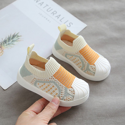 Текстилни бебешки обувки с равна подметка 