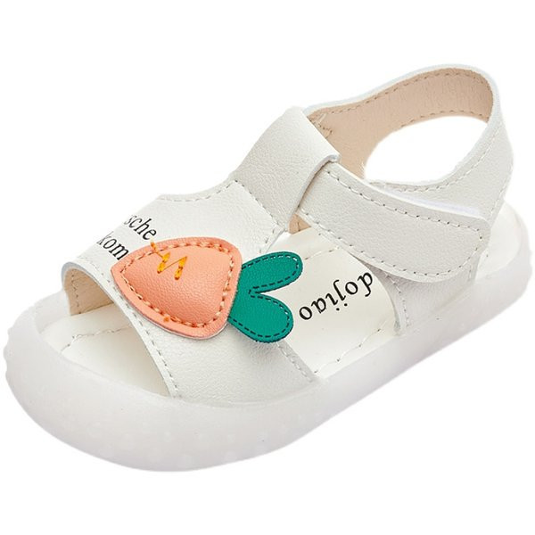 Aplikatsiooni ja kirjaga beebisandaalid - takjakinnitus