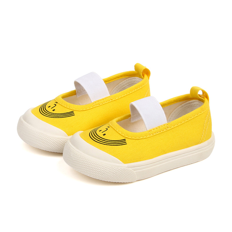 Tüdrukute riidest kummiga tossud