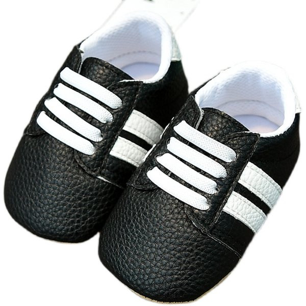 Paelte ja pehme tallaga nahast beebikingad