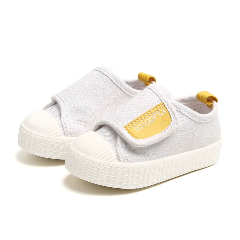 Beebi tekstiilist kummitallaga tossud