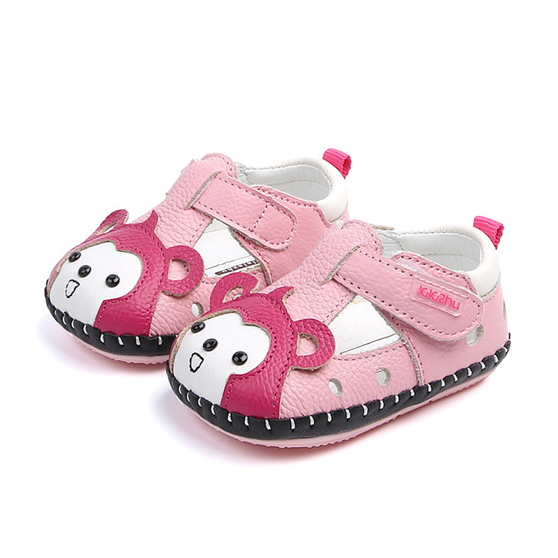 Aplikatsiooni ja kleebisega ökonahast beebisaapad