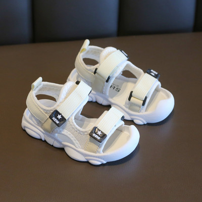 Бебешки сандали от изкуствена кожа с лепенки в три цвята