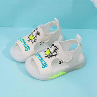 Beebi kinnised kirjaga sandaalid