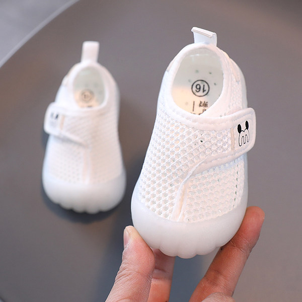 Παιδικά σανδάλια με  στερέωση velcro