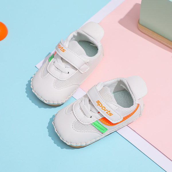 Elpojoši mazuļu apavi ar uzrakstu un velcro aizdari