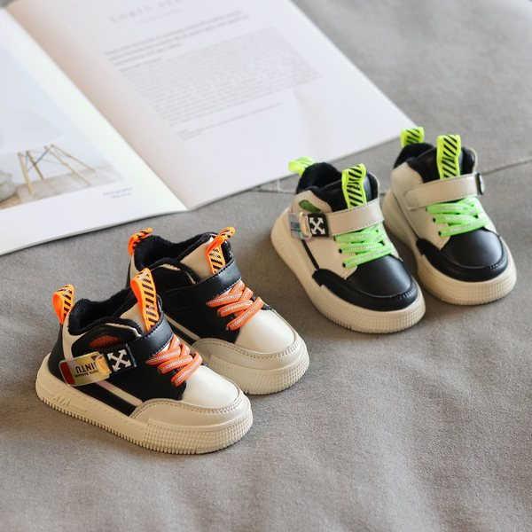 Beebi tossud ökonahast kuni pahkluuni