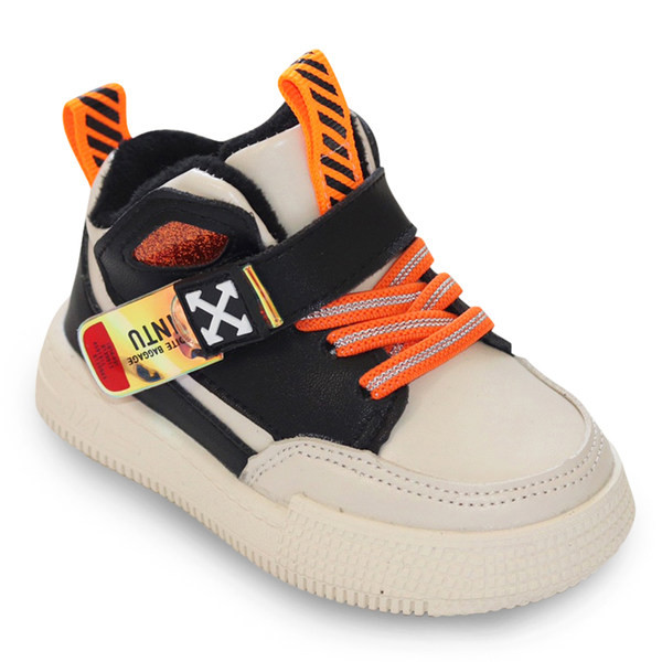 Beebi tossud ökonahast kuni pahkluuni