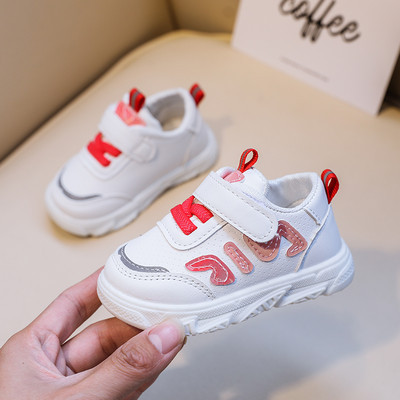 Beebi vabaaja tossud paelte ja takjakinnitusega