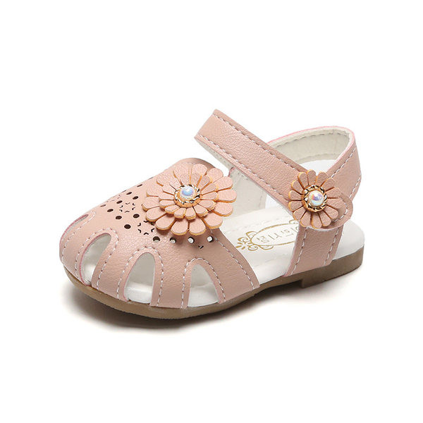 Бебешки сандали с 3D цветя и велкро лепенка