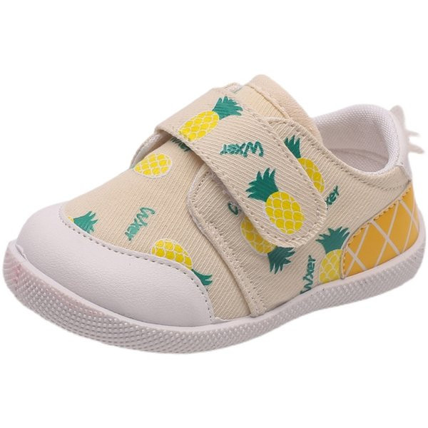 Beebi tekstiilist kingad takjakinnituse ja värvilise aplikatsiooniga