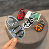 Kleepsudega ökonahast beebisandaalid poistele