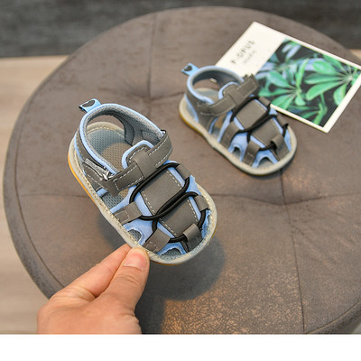 Kleepsudega ökonahast beebisandaalid poistele