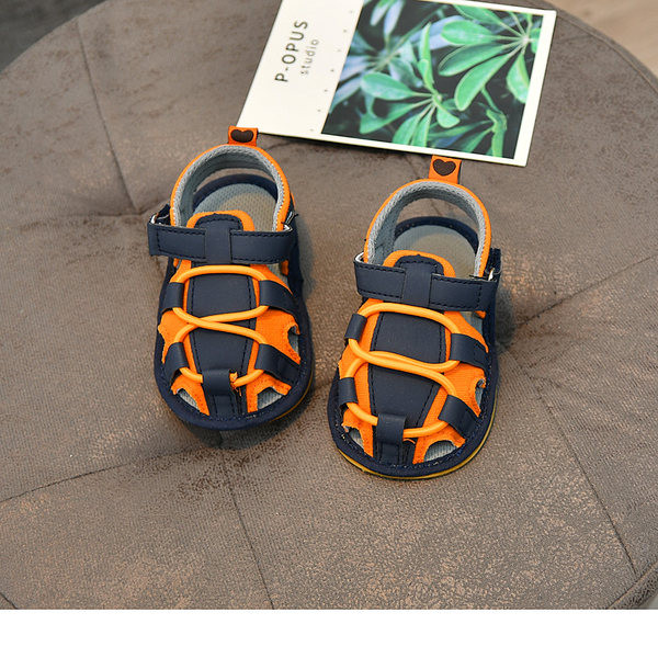 Kleepsudega ökonahast beebisandaalid poistele