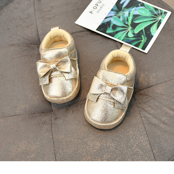 Särava efektiga ja paelaga beebikingad