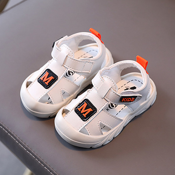 Бебешки сандали от изкуствена кожа с лепенки в два цвята