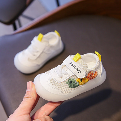 Uus mudel praegustest 3D-kaunistustega beebi võrktossudest