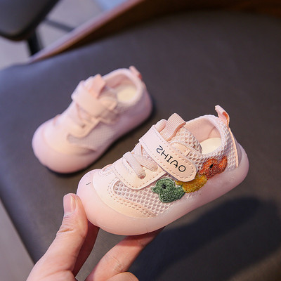 Uus mudel praegustest 3D-kaunistustega beebi võrktossudest