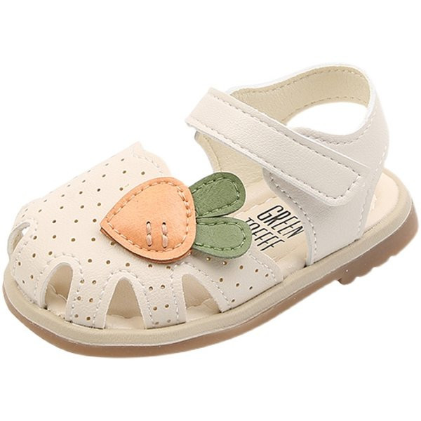 Kleebise ja aplikatsiooniga beebisandaalid tüdrukutele