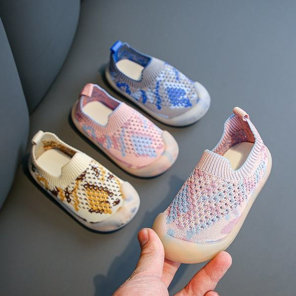 Beebi tekstiilist tossud tüüpi sokk