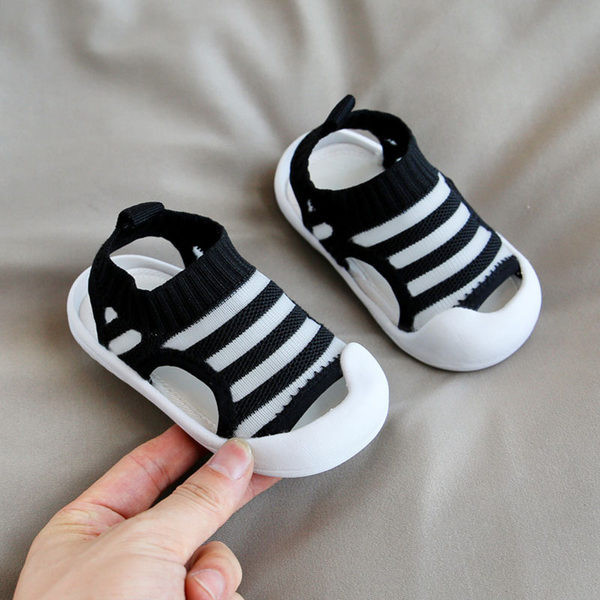 Beebi tekstiilist sandaalid neljas värvitoonis