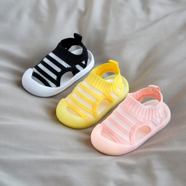 Beebi tekstiilist sandaalid neljas värvitoonis