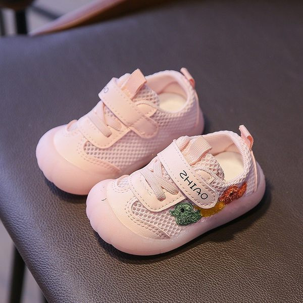 Öko-nahast ja võrkkangast beebitossud