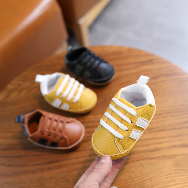 Eko-nahast paeltega beebitossud poistele