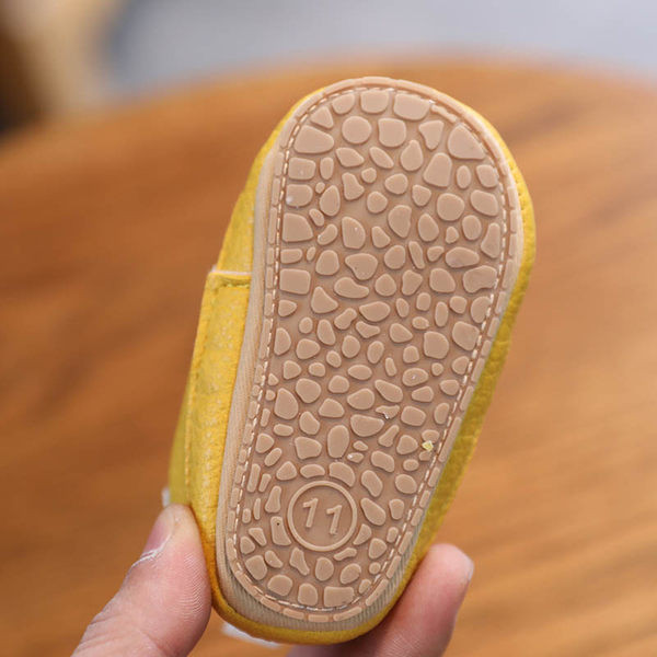 Eko-nahast paeltega beebitossud poistele