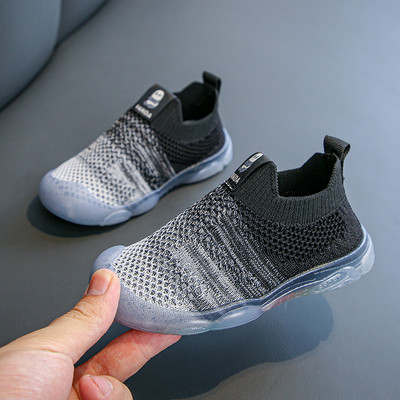 Kevadtekstiilist tossude tüüpi sokk