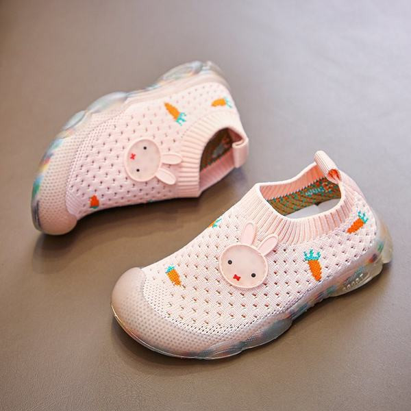 Kareda tallaga tekstiilist beebitossud