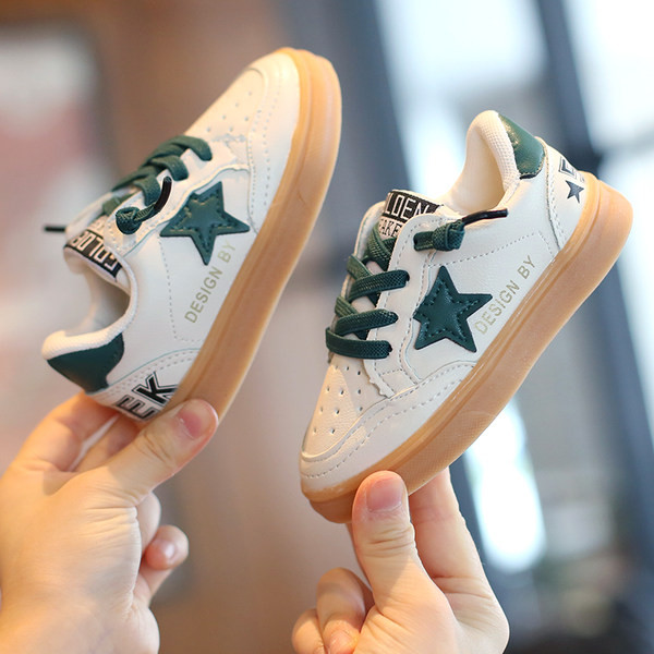 Нов модел бебешки кецове с връзки от еко кожа и неплъзгаща се подметка