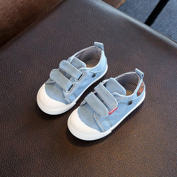 Beebi teksakingad takjapaelaga