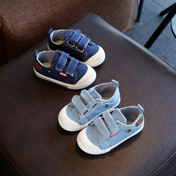 Beebi teksakingad takjapaelaga