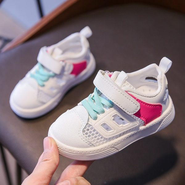 Бебешки кецове от еко кожа и мрежеста материя