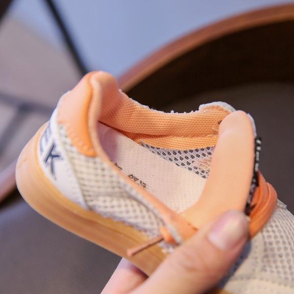 Öko-nahast ja võrkkangast beebitossud