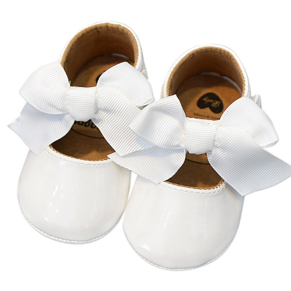 Paela ja pehme tallaga beebikingad