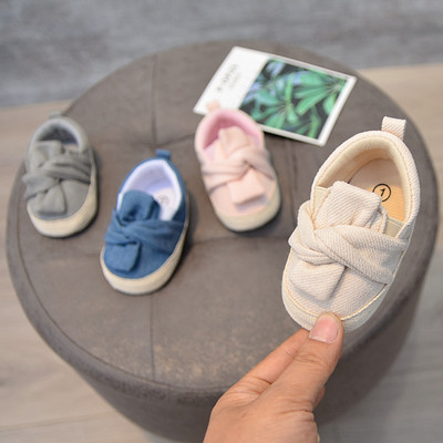 Бебешки обувки за момичета и  момчета с мека подметка
