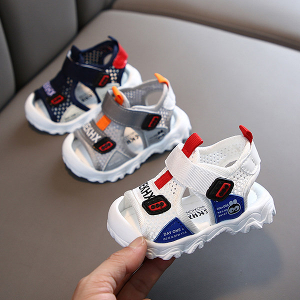 Võrgusilma ja kleebistega beebisandaalid - poistele ja tüdrukutele