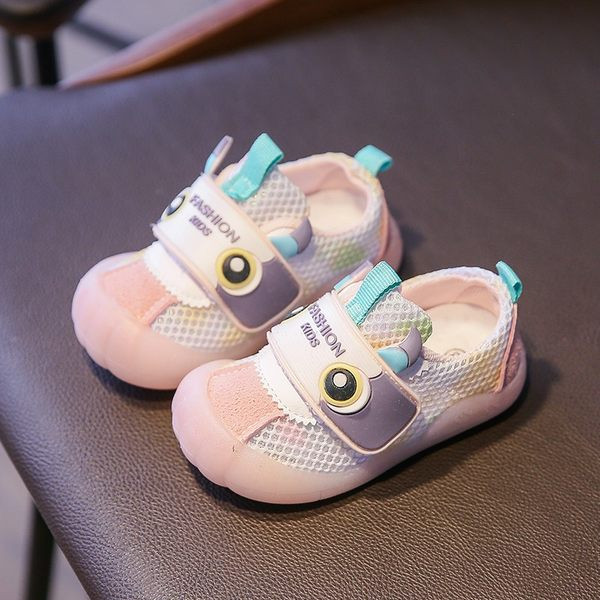 Бебешки маратонки от мрежеста материя и велкро лепенки