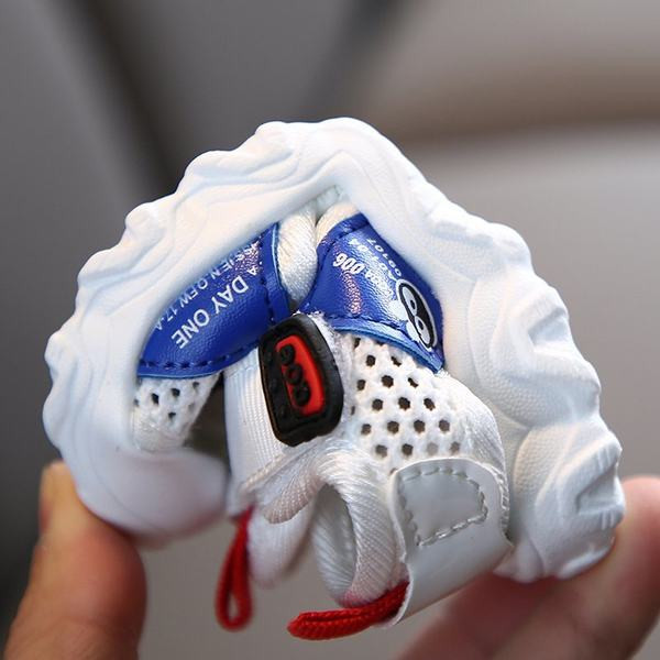 Kareda tallaga võrkkangast beebisandaalid