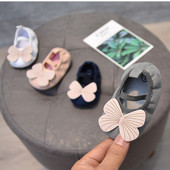 3D-liblika ja pehme tallaga beebikingad