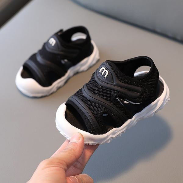 Suvised vabaaja sandaalid beebidele takjapaelaga