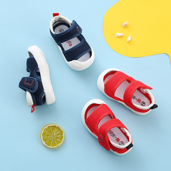 Vabaaja takjapaelaga sandaalid poistele ja tüdrukutele