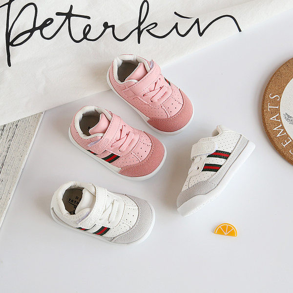 Pehme talla ja plaastriga beebitossud