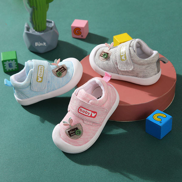 Uus mudel nööpide ja 3D elementidega beebikingad